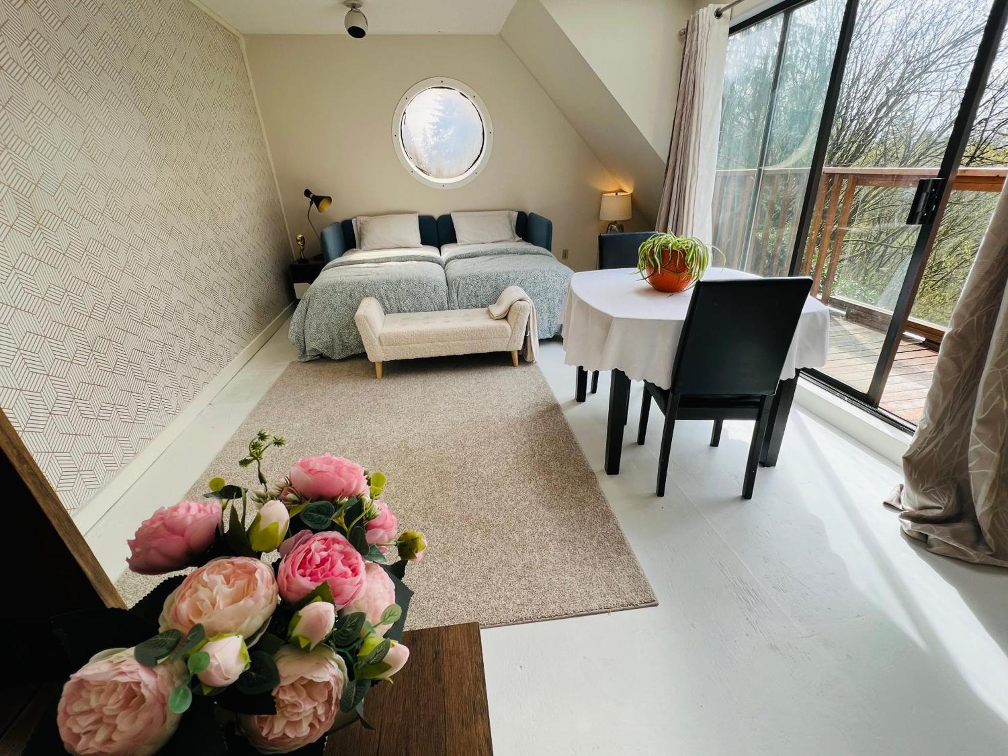 Creekside City Center Suite North Vancouver Extérieur photo